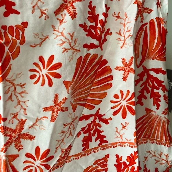 Vince Camuto Vibrant Red Seashell Print Rayon Blouse Women’s Size Small - Picture 9 of 15